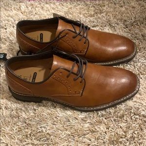 Men’s dress shoes